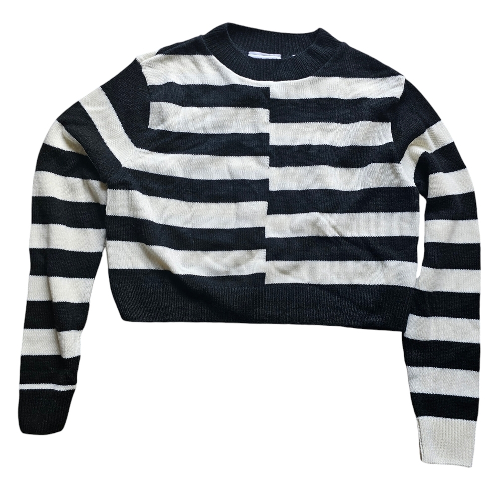 Striped Crop sweater black and white crew‎ neck 4 Small Cozy Retro